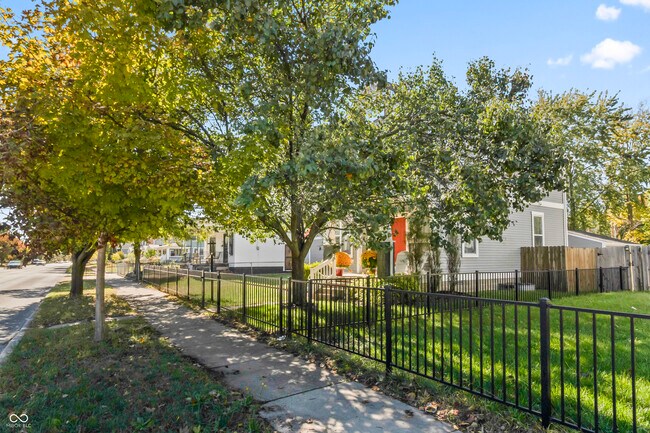 Photo - 2410 N College Ave