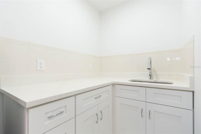 Photo - 118 W Sligh Ave Unit A