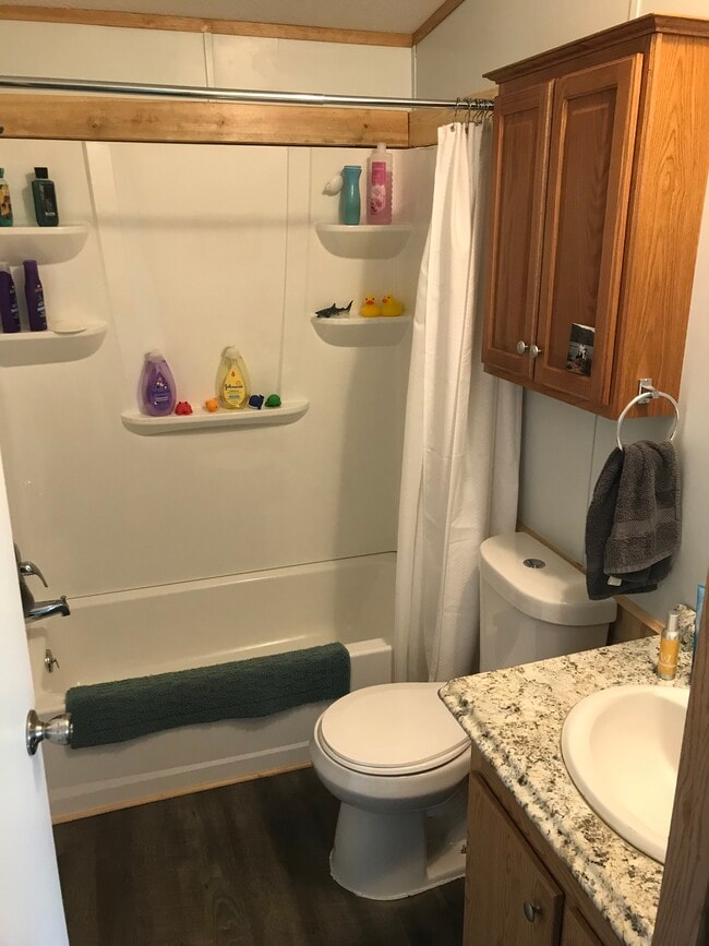 2nd bath - 3592 Cemetery Rd