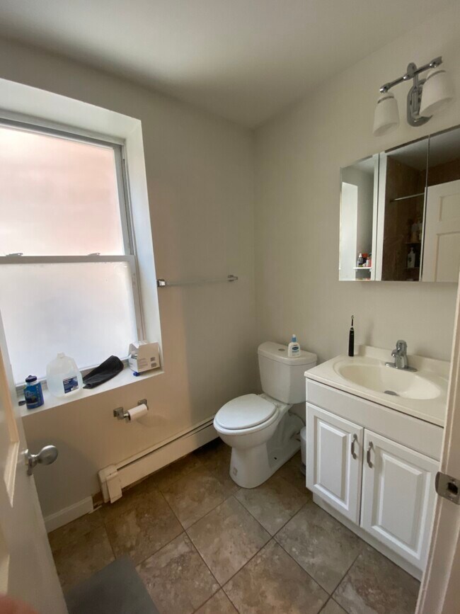 Photo - 22 Fleet St Unit 3