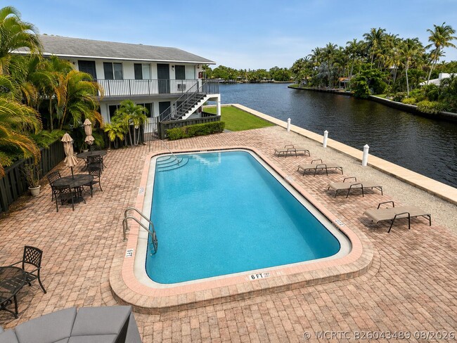 Building Photo - 1814 E Oakland Park Blvd Unit 41