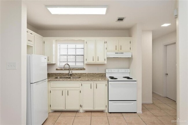 Photo - 416 E Tulip Ave Unit 5