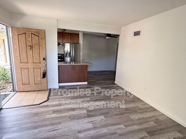 Photo - 830 W Lincoln Ave Unidad #186