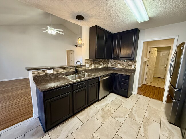 Photo - 254 Meadow Pathway Dr