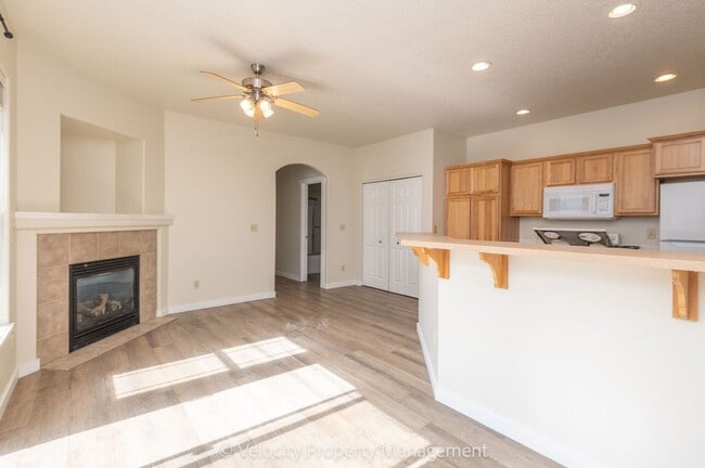 Photo - 1025 NE Rambling Ln Unit #2