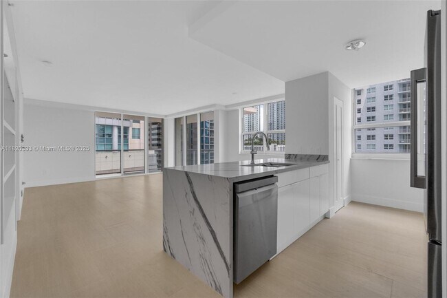 Photo - 1155 Brickell Bay Dr Condo Unit 1002