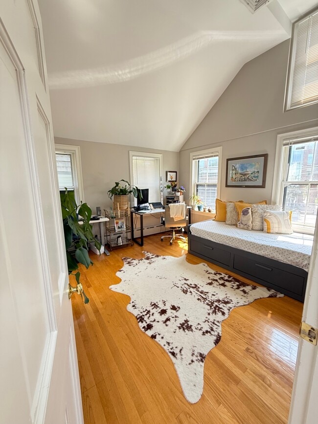 Building Photo - 13 Webster Ave Rental