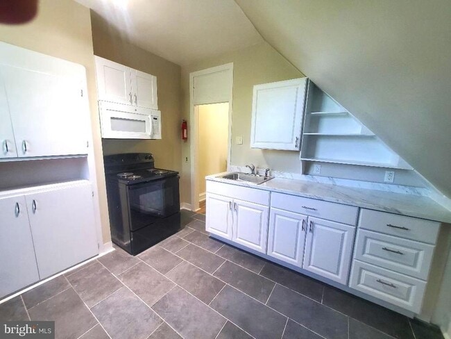 Photo - 220 S Scott Ave