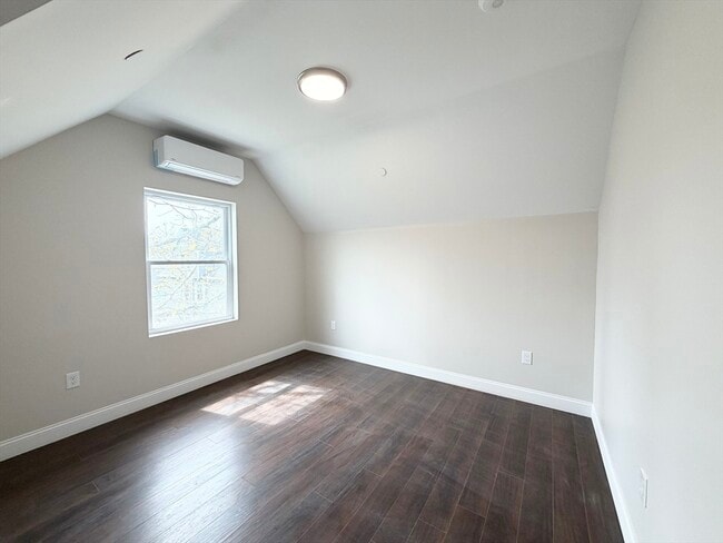 Photo - 3 1/2 Buffum St Unit 3