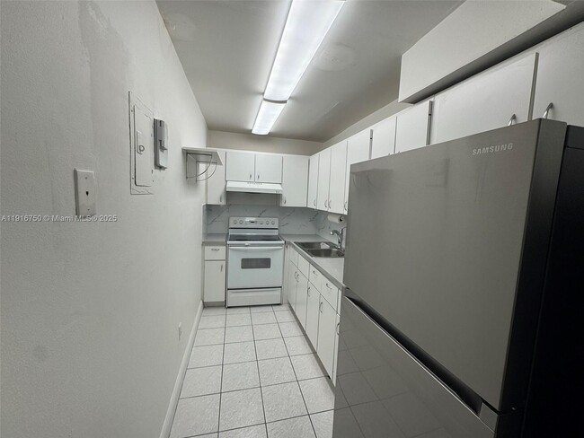 Photo - 4709 NW 7th St Unit 106-9