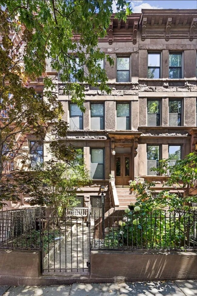 Building Photo - 503 3rd St Unit 2 Rental