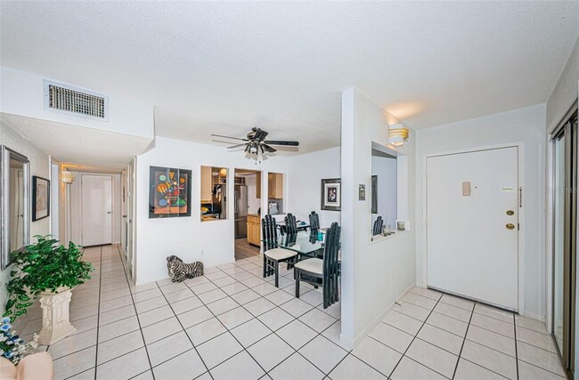 10365 Paradise Blvd Unit 16