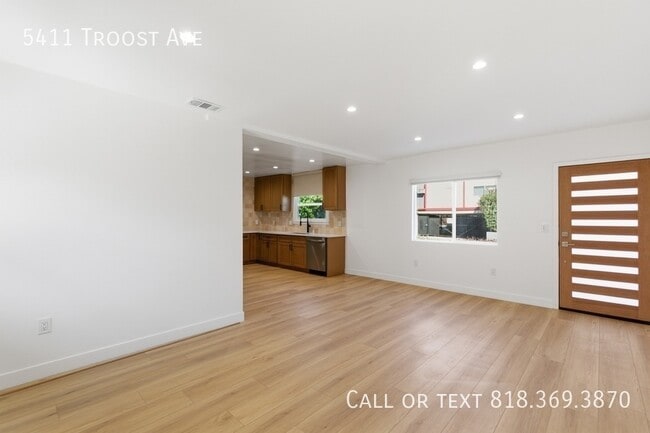 Photo - 5411 Troost Ave