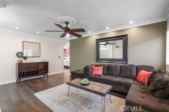 Building Photo - 4633 Marine Ave Unit 228