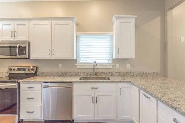Photo - Remodeled 3 Bedroom Close to Downtown