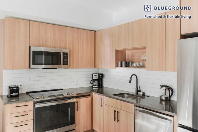 Photo - 104 12th Ave Unidad FL4-ID750