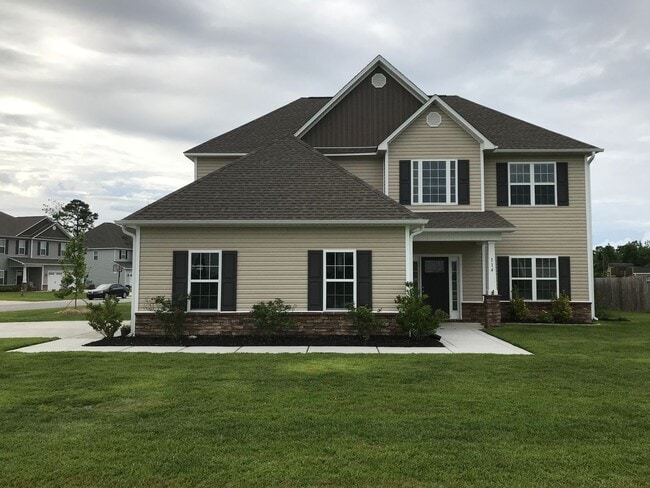 Building Photo - Regal Home on Regatta Way!