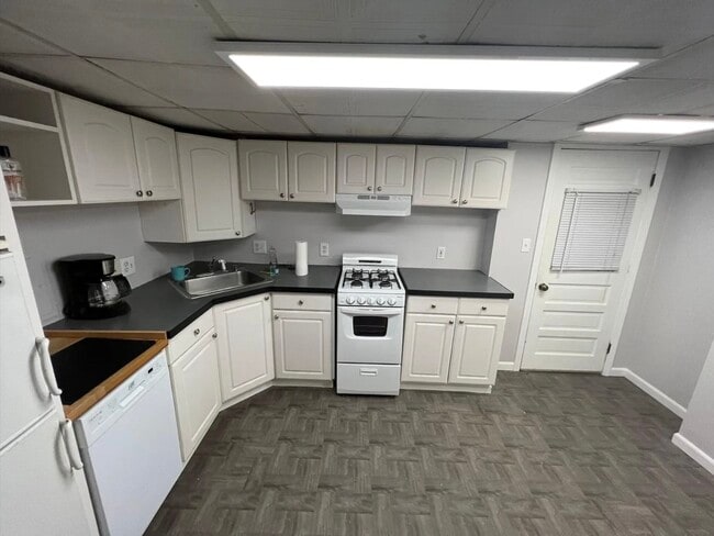 Photo - 10 Wallace St Unit 2R-B