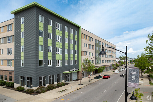 Building Photo - Storyboard at SIU Rental