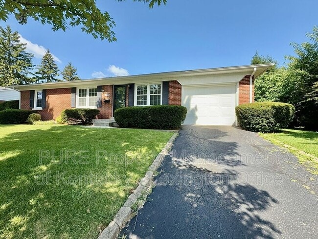 Photo - 2077 Dogwood Dr