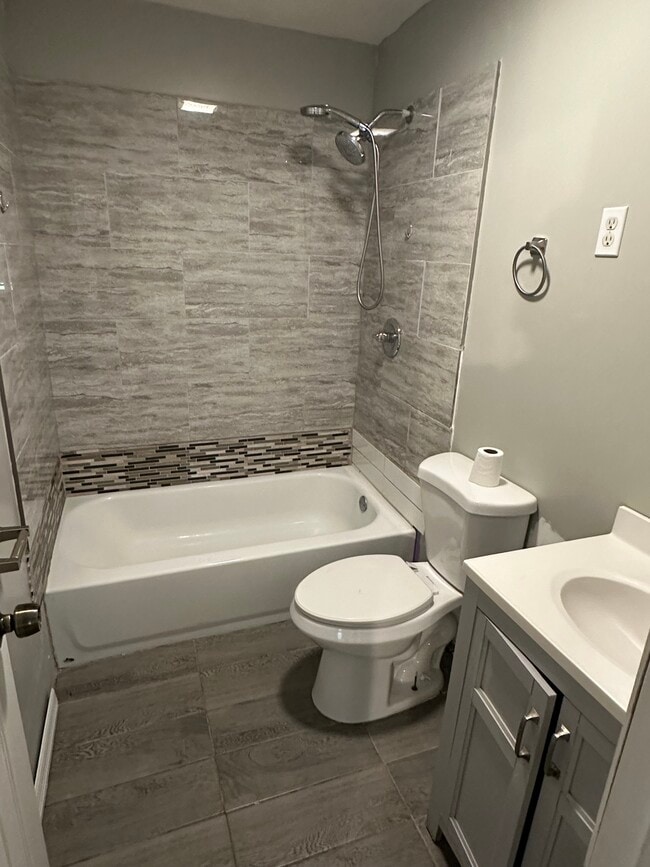 Photo - 4622 Suffolk Ave