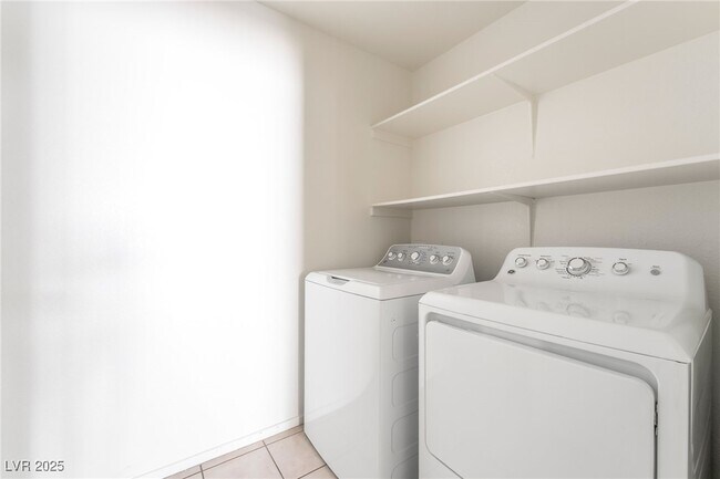 Photo - 505 Escoto Pl