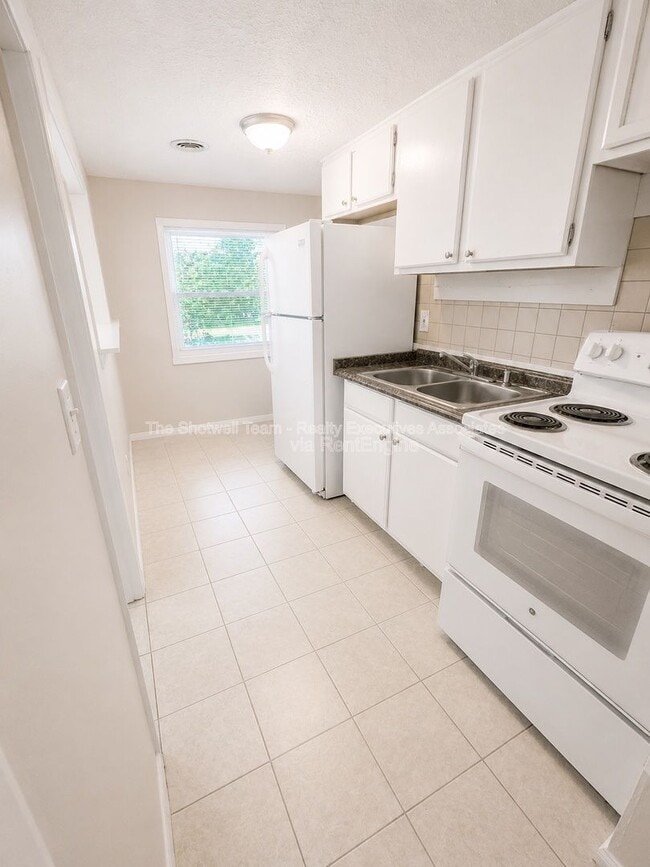 Photo - 316 Finley Dr