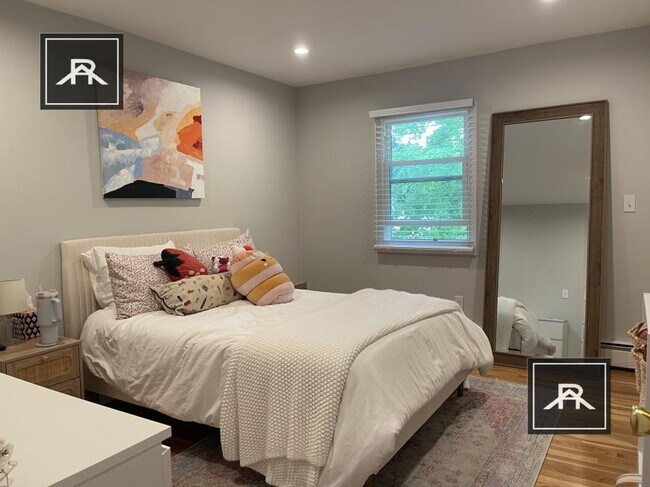 Photo - 4 bedroom in Brighton MA 02135 Unit 2F