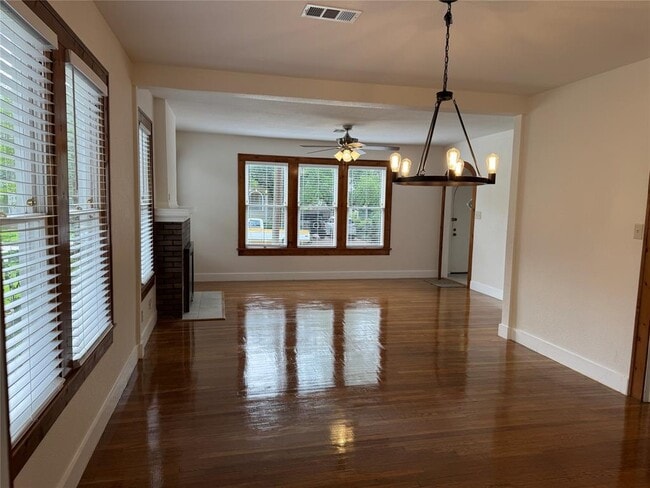 Photo - 2842 Shoal Crest Ave