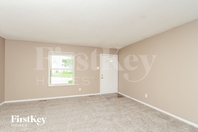 2112 Farthing Ct