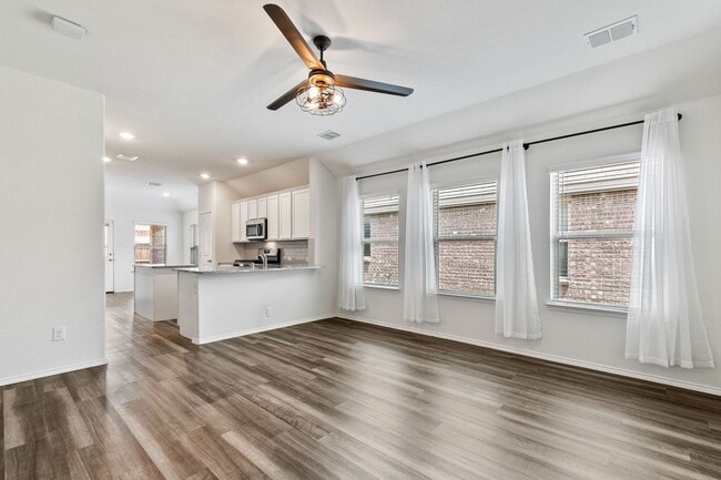 Photo - Great 4 Bdrm 2 Bath Home in Aubrey Tx