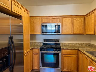 Photo - 1040 Glendon Ave