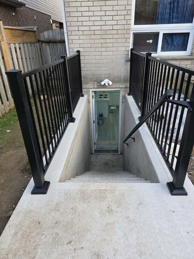 Photo - 347 Hidden Creek Dr