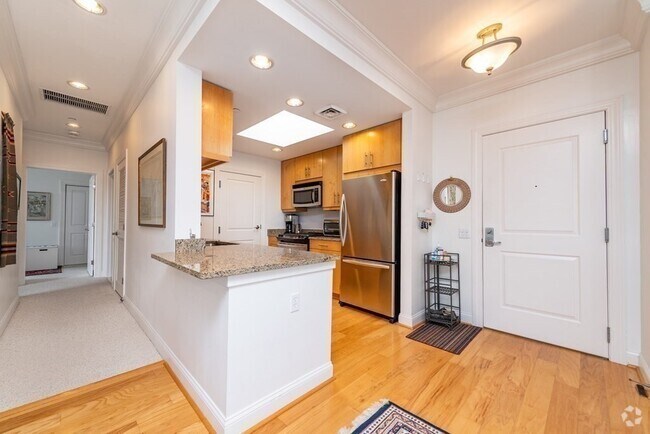 Building Photo - 629 Hammond St Unit E201 Rental