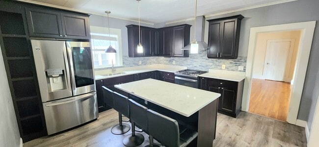 Building Photo - 75 Central Ave Unit 2