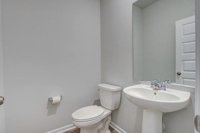 Photo - 142 Paddle Boat Wy