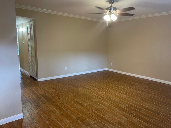 Photo - 5550 N Braeswood Blvd Unit 134