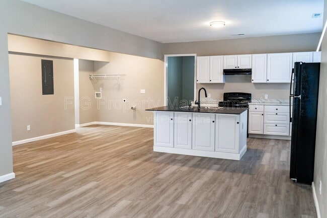 Photo - 2453 E 5th Ave Unidad 2