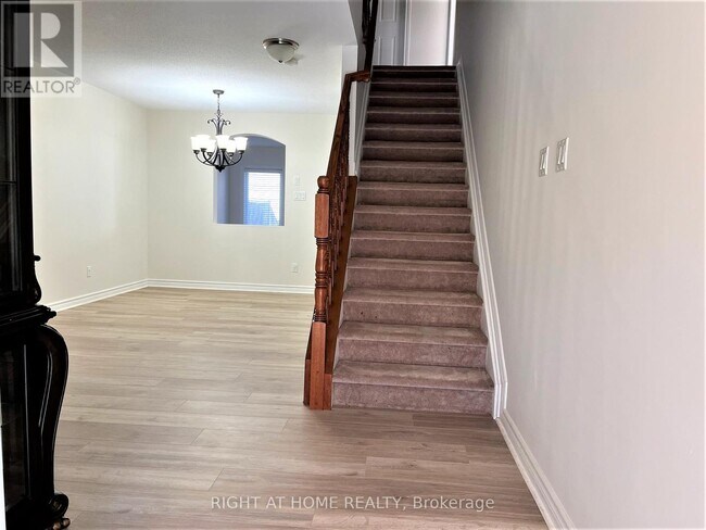 Photo - 105 Tacom Cir