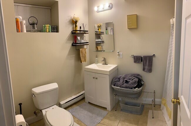 Photo - 884 Huntington Ave