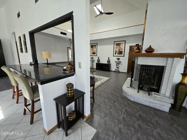 Photo - 5936 Oleaster Dr