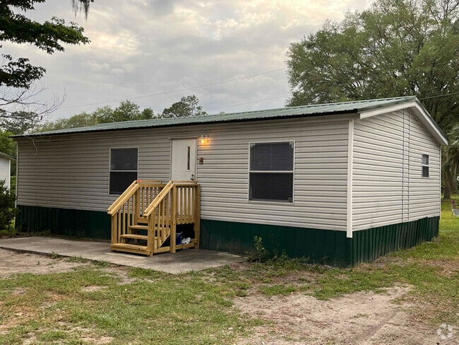 Building Photo - 10378 94th St Rental