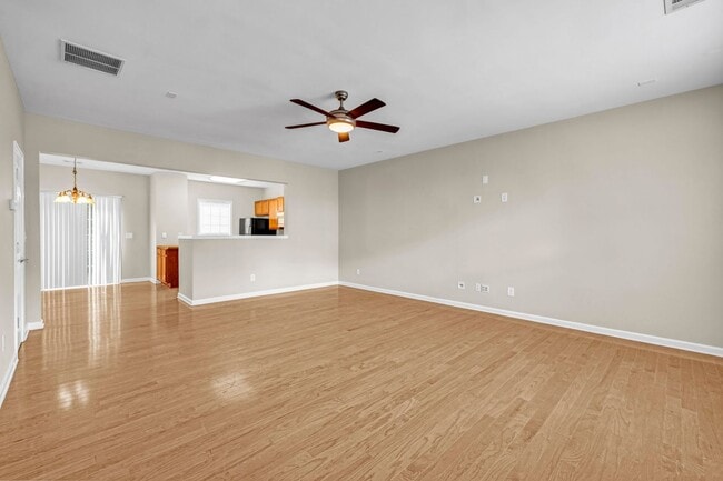 Photo - SPACIOUS 3 BEDROOM TOWNHOME