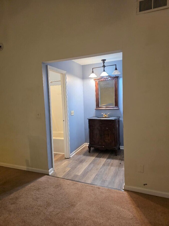 Photo - 2494 Etiwan Ave