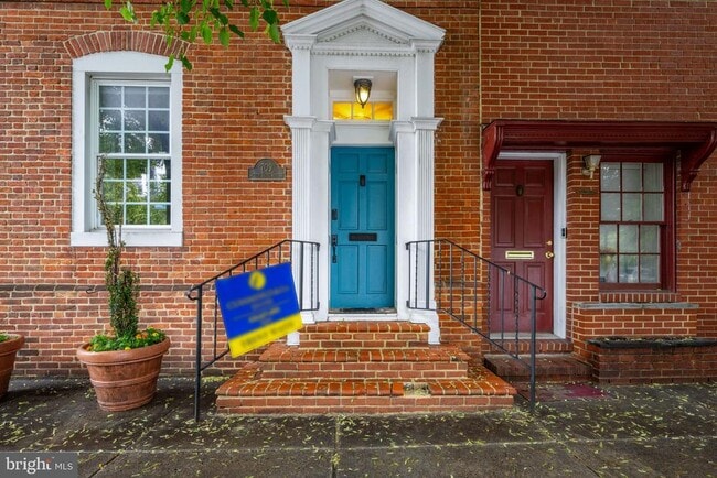Photo - 709 S Bond St Townhome