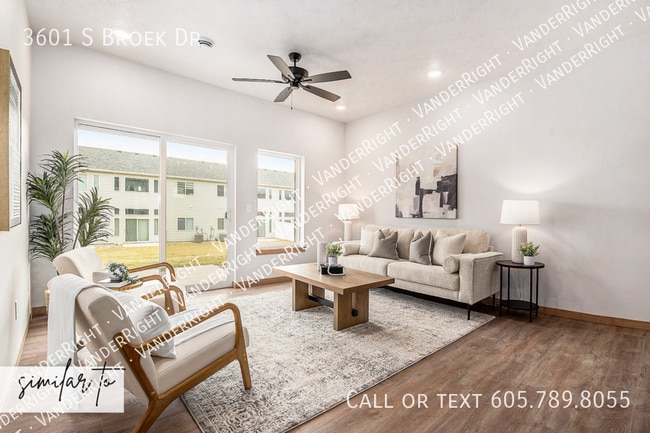 Photo - 3601 S Broek Dr
