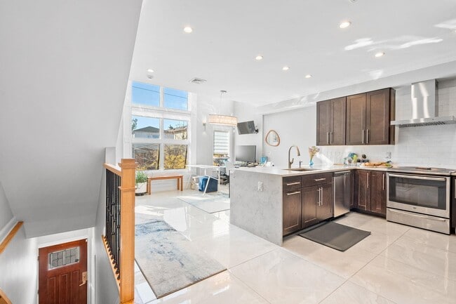 Photo - 94 Leonard St Unidad 2