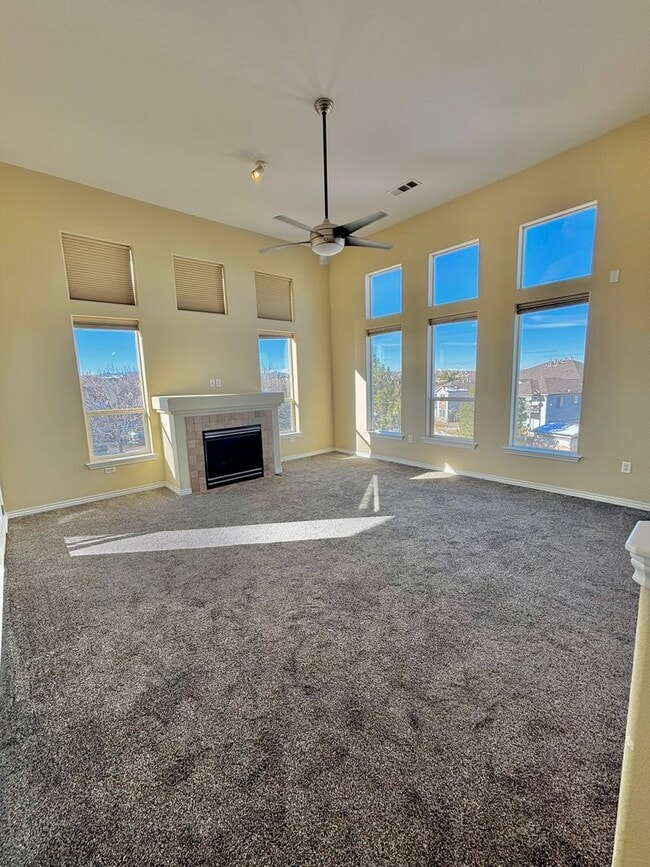 Building Photo - Penthouse-Style 3-Bedroom Condo Steps from RTD with Mountain Views!! Available Now!!