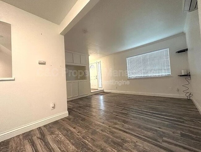 Photo - 969 Palm Cir