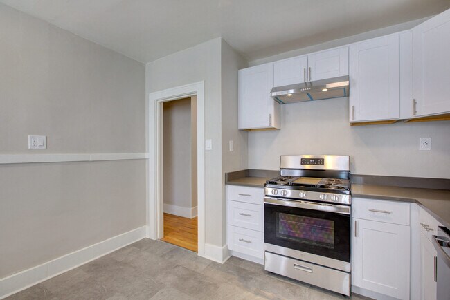 Photo - 1035 Pearl Street